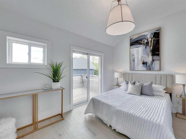 435 Christie St, House semidetached with 3 bedrooms, 2 bathrooms and 1 parking in Toronto ON | Image 7