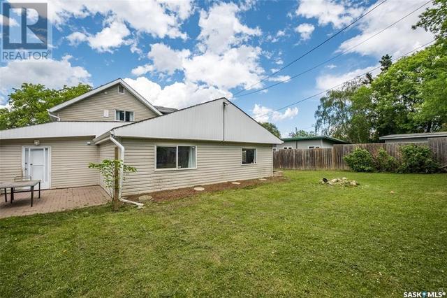 547 19th St W, House detached with 3 bedrooms, 2 bathrooms and null parking in Prince Albert SK | Image 29