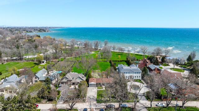 21 Belvedere Dr, House detached with 2 bedrooms, 1 bathrooms and 10 parking in Oakville ON | Image 17