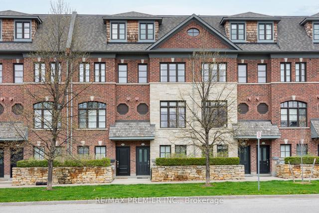 22 - 8307 Kipling Ave, Townhouse with 3 bedrooms, 3 bathrooms and 2 parking in Vaughan ON | Image 1