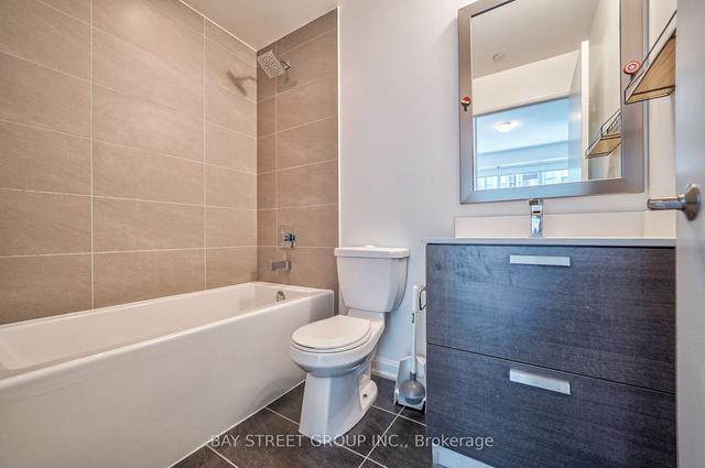 2208 - 11 Bogert Ave, Condo with 2 bedrooms, 2 bathrooms and 1 parking in Toronto ON | Image 34