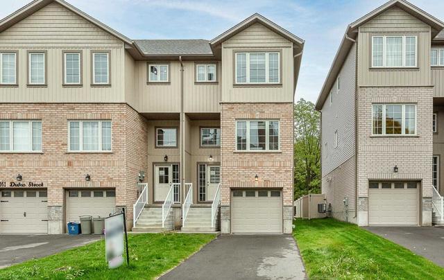 1165 Duke St, House attached with 3 bedrooms, 4 bathrooms and 3 parking in Cambridge ON | Image 1