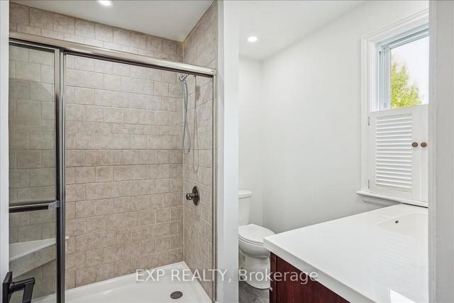 73 E 22nd St, House detached with 3 bedrooms, 3 bathrooms and 4 parking in Hamilton ON | Image 5