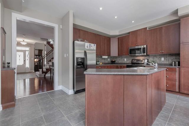 2215 Empire Cres, House detached with 4 bedrooms, 4 bathrooms and 4 parking in Burlington ON | Image 39