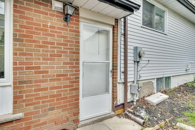 586 Radisson Ave, House semidetached with 3 bedrooms, 3 bathrooms and 2 parking in Oshawa ON | Image 36
