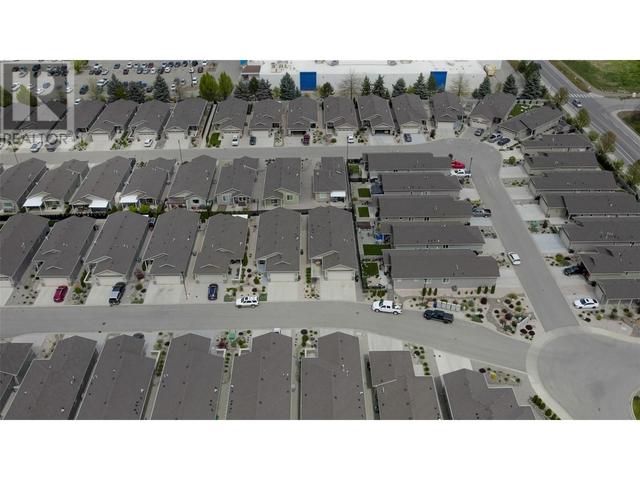 2100 - 55 Avenue Unit# 3, House other with 2 bedrooms, 2 bathrooms and 4 parking in Vernon BC | Image 37