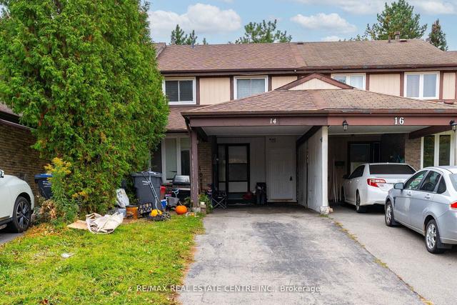 14 Elmvale Ave, House attached with 3 bedrooms, 2 bathrooms and 3 parking in Brampton ON | Image 12