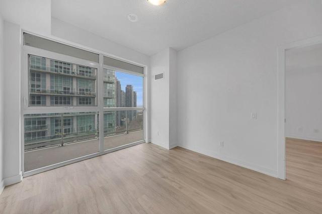 2203 - 251 Manitoba St, Condo with 1 bedrooms, 1 bathrooms and 1 parking in Toronto ON | Image 7