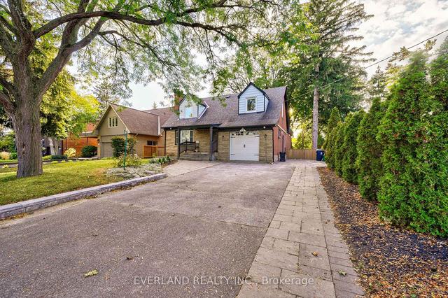 28 Gibson Ave, House detached with 3 bedrooms, 3 bathrooms and 6 parking in Toronto ON | Image 1