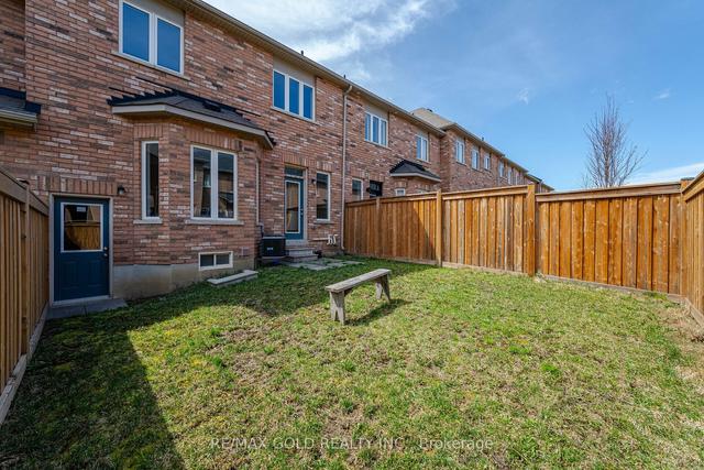 31 Yellow Sorrel Rd, House attached with 3 bedrooms, 3 bathrooms and 2 parking in Brampton ON | Image 14