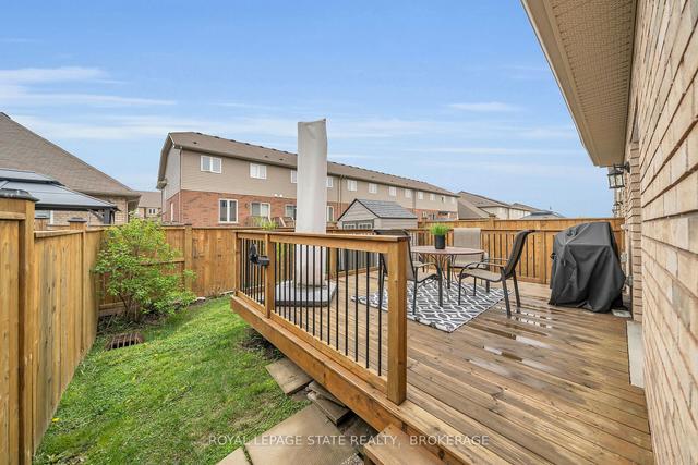 326 Keystone Cres, House attached with 2 bedrooms, 2 bathrooms and 2 parking in Hamilton ON | Image 25