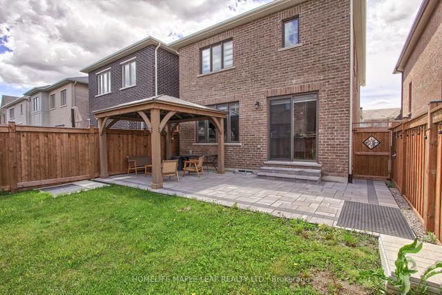 13 Emily St, House detached with 4 bedrooms, 3 bathrooms and 3 parking in Brampton ON | Image 22