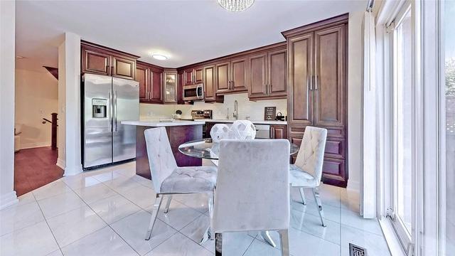 5845 Sidmouth St, House detached with 4 bedrooms, 5 bathrooms and 5 parking in Mississauga ON | Image 16