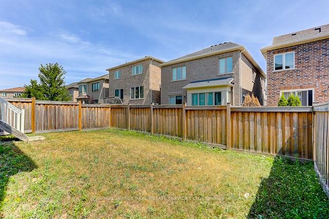 330 Wisteria Way, House detached with 4 bedrooms, 4 bathrooms and 4 parking in Oakville ON | Image 28