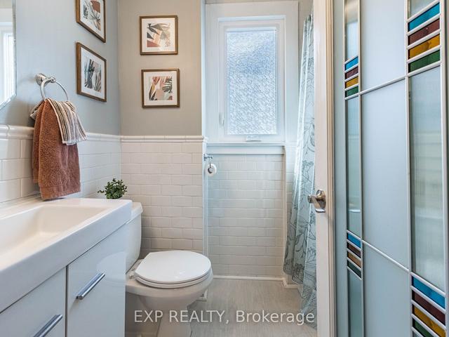 19 Phin Ave, House semidetached with 3 bedrooms, 3 bathrooms and 1 parking in Toronto ON | Image 19