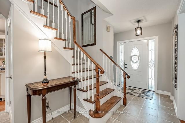 1557 Princeton Cres, House detached with 5 bedrooms, 3 bathrooms and 4 parking in Oakville ON | Image 12