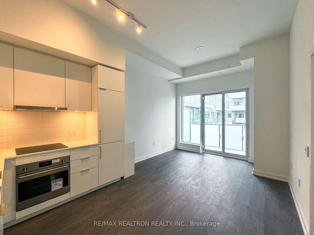 s802 - 8 Olympic Garden Dr, Condo with 1 bedrooms, 2 bathrooms and 1 parking in Toronto ON | Image 17