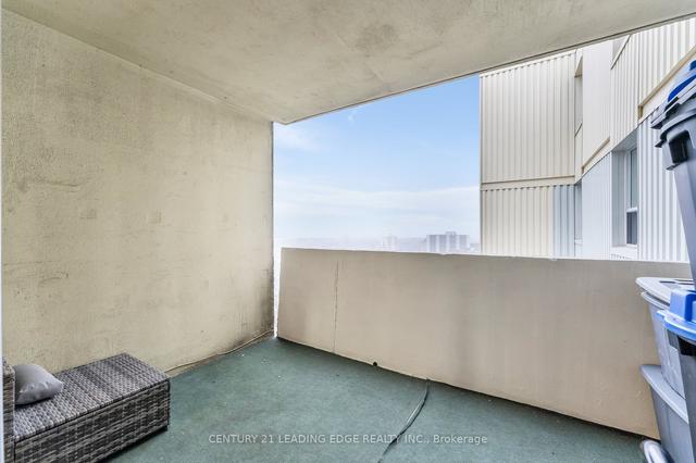 3009 - 1 Massey Sq, Condo with 2 bedrooms, 1 bathrooms and 1 parking in Toronto ON | Image 8