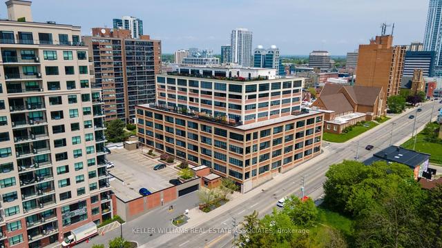 123 - 112 Benton St, Condo with 2 bedrooms, 2 bathrooms and 2 parking in Kitchener ON | Image 1