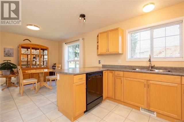 3971 Valewood Dr, House other with 2 bedrooms, 2 bathrooms and 3 parking in Nanaimo BC | Image 14