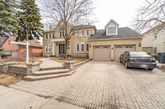 4 Perth St, House detached with 4 bedrooms, 4 bathrooms and 6 parking in Brampton ON | Image 12