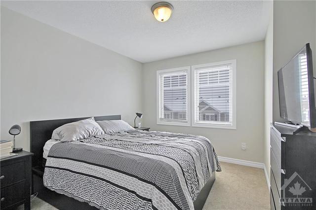 711 Juneberry Lane, Townhouse with 3 bedrooms, 2 bathrooms and 2 parking in Ottawa ON | Image 17