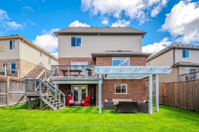 38 Hebert St, House detached with 3 bedrooms, 4 bathrooms and 6 parking in Guelph ON | Image 35