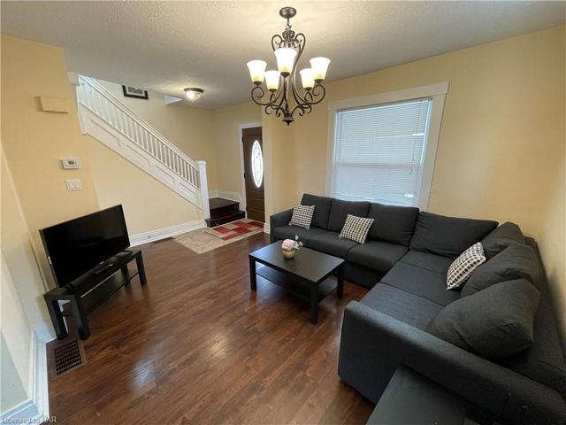 4713 Cookman Cres, House detached with 3 bedrooms, 1 bathrooms and 2 parking in Niagara Falls ON | Image 19