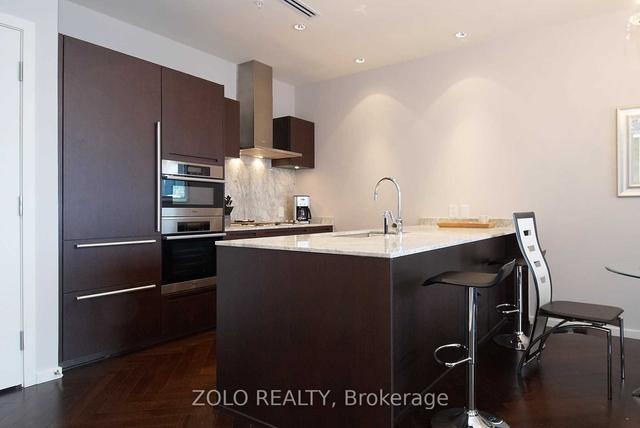 5505 - 180 University Ave, Condo with 1 bedrooms, 1 bathrooms and 1 parking in Toronto ON | Image 23