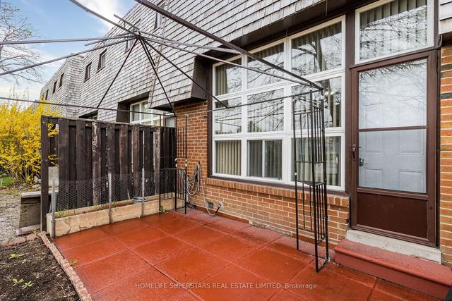 14 Briar Path, Townhouse with 3 bedrooms, 2 bathrooms and 1 parking in Brampton ON | Image 22