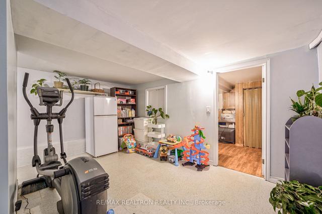 91 Yarmouth Rd, House attached with 3 bedrooms, 3 bathrooms and 3 parking in Toronto ON | Image 26