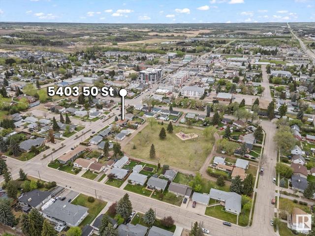 5403 50 St, House detached with 4 bedrooms, 2 bathrooms and 6 parking in Stony Plain AB | Image 4