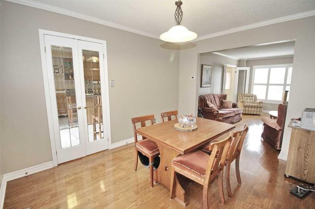 110 Freeland Ave, House detached with 3 bedrooms, 4 bathrooms and 2 parking in Clarington ON | Image 7