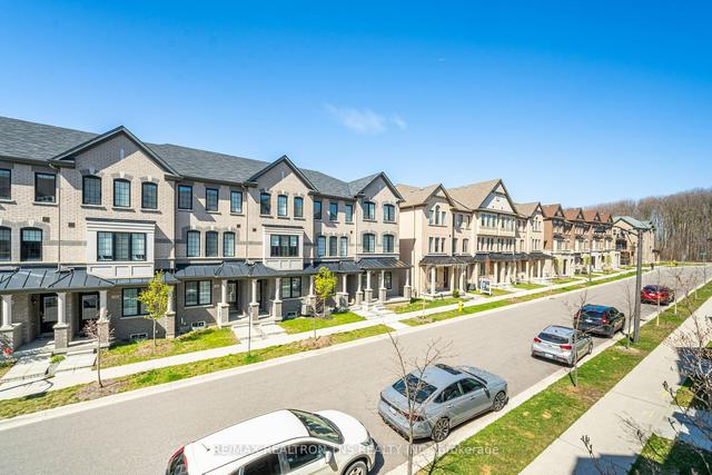 107 Frederick Wilson Ave, Townhouse with 3 bedrooms, 3 bathrooms and 2 parking in Markham ON | Image 20