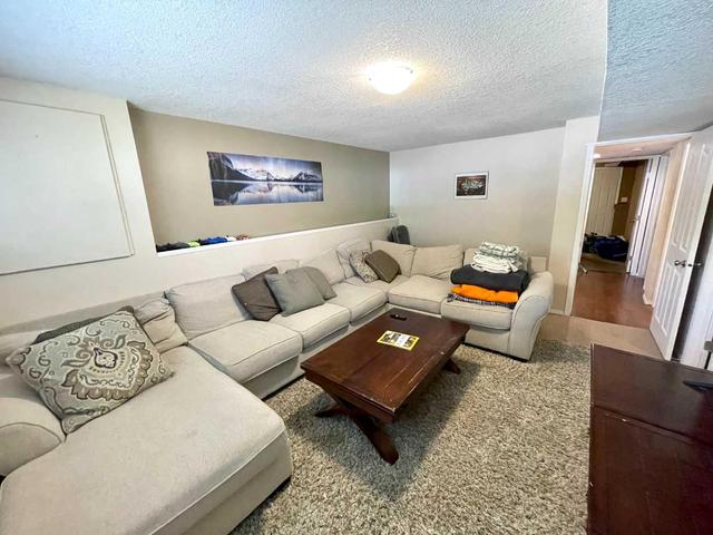 192 Chippewa Cres W, Home with 4 bedrooms, 2 bathrooms and 2 parking in Lethbridge AB | Image 19