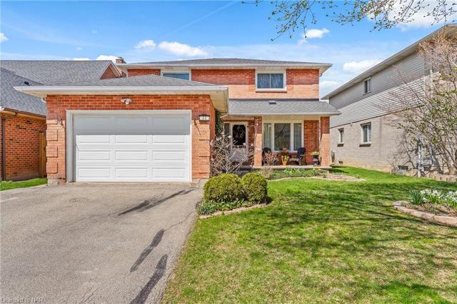 48 Elderwood Dr, House detached with 5 bedrooms, 2 bathrooms and 6 parking in St. Catharines ON | Image 12