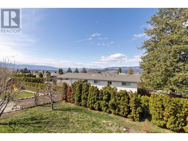 1750 Stayman Rd, House detached with 5 bedrooms, 2 bathrooms and 6 parking in Kelowna BC | Image 28