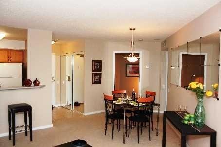 401 - 1 Emerald Ln, Condo with 1 bedrooms, 1 bathrooms and 1 parking in Vaughan ON | Image 8