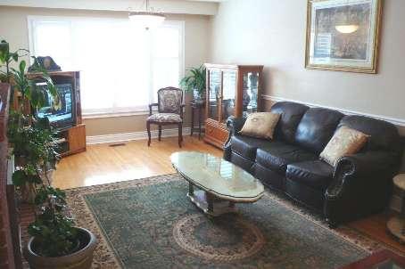 124 Purcell Sq, House detached with 4 bedrooms, 4 bathrooms and 2 parking in Toronto ON | Image 4