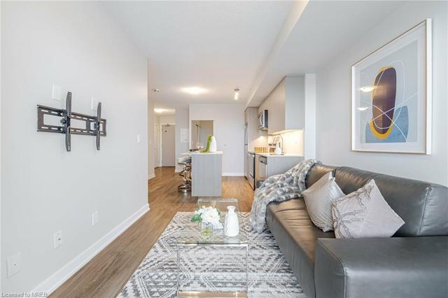 B509 - 3200 Dakota Common Common, House attached with 2 bedrooms, 1 bathrooms and 1 parking in Burlington ON | Image 5