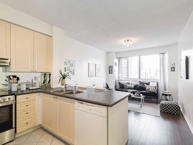 808 - 555 Yonge St, Condo with 0 bedrooms, 1 bathrooms and 0 parking in Toronto ON | Image 5
