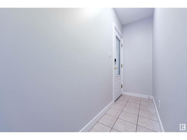 104 - 10711 83 Ave Nw, Condo with 2 bedrooms, 1 bathrooms and null parking in Edmonton AB | Image 2