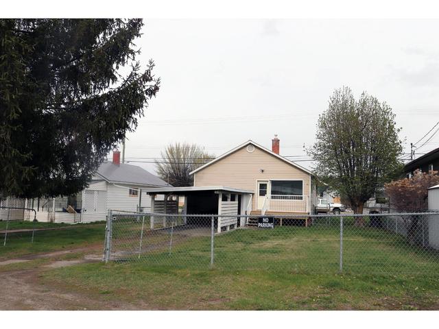 39 14th Ave S, House detached with 2 bedrooms, 1 bathrooms and null parking in Cranbrook BC | Image 4