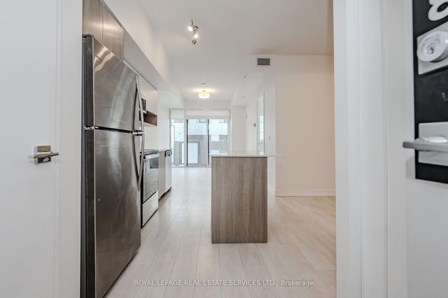 a108 - 1117 Cooke Blvd, Condo with 1 bedrooms, 1 bathrooms and 1 parking in Burlington ON | Image 2