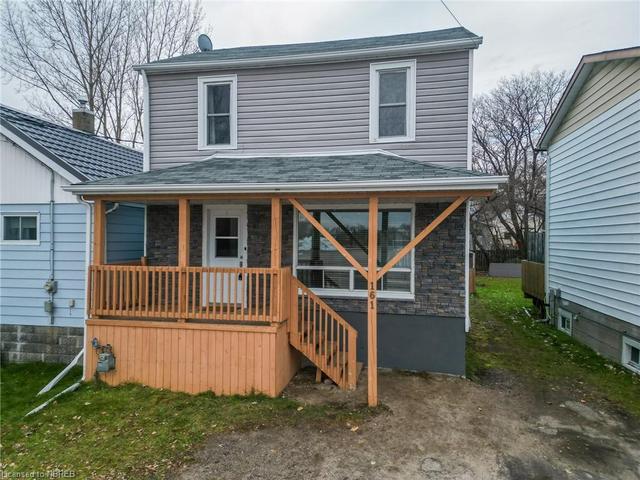 161 Chippewa St E, House detached with 4 bedrooms, 3 bathrooms and 2 parking in North Bay ON | Image 1