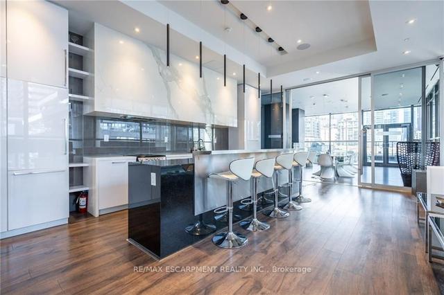 3009 - 290 Adelaide St W, Condo with 1 bedrooms, 1 bathrooms and 0 parking in Toronto ON | Image 32