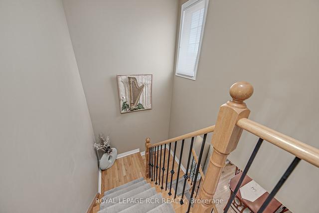 683 Skye Ct, Condo with 2 bedrooms, 3 bathrooms and 2 parking in Newmarket ON | Image 10