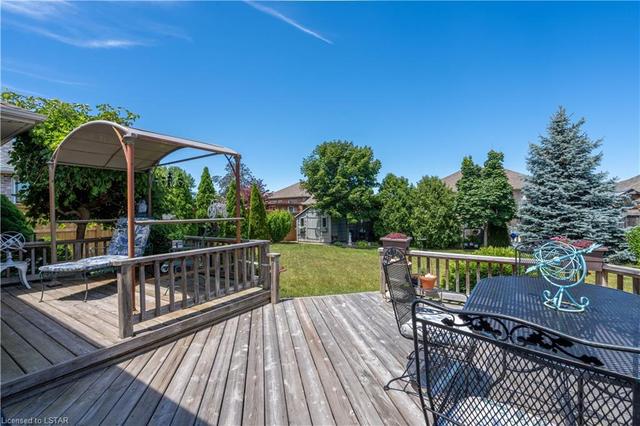 1622 Heritage Park Drive, House detached with 4 bedrooms, 2 bathrooms and 4 parking in Sarnia ON | Image 25
