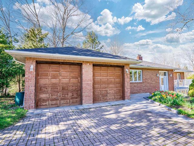 2 Connaught Ave, House detached with 2 bedrooms, 2 bathrooms and 6 parking in Whitchurch Stouffville ON | Image 33
