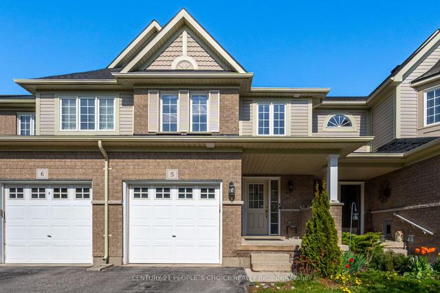 5 - 460 Woodmount Dr, Townhouse with 3 bedrooms, 3 bathrooms and 2 parking in Oshawa ON | Image 1